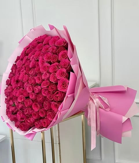 Pink Elegance – 100 Roses