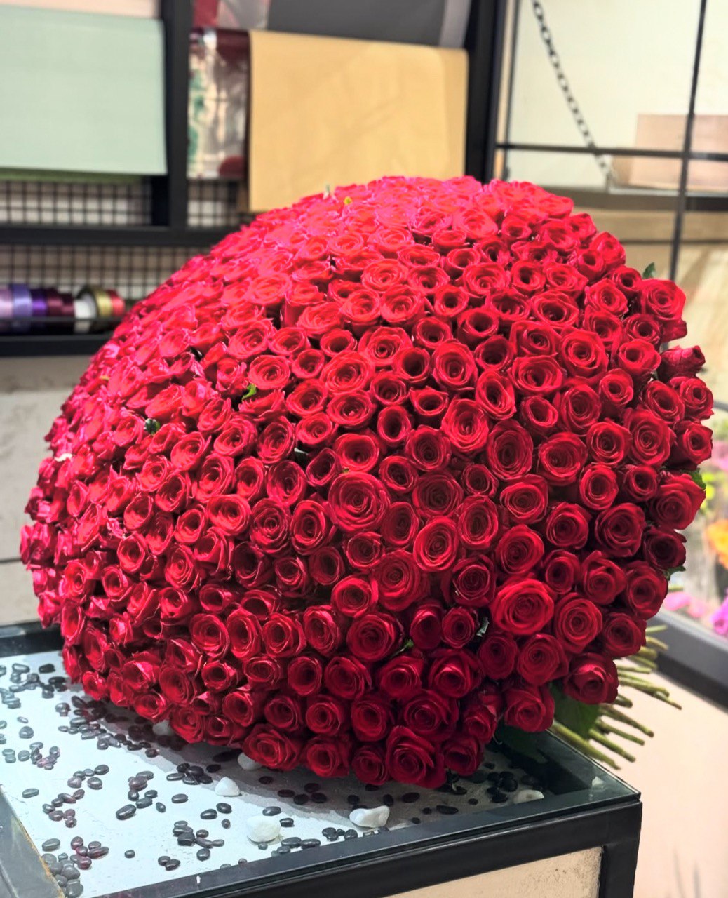 Passion 300 Red Roses