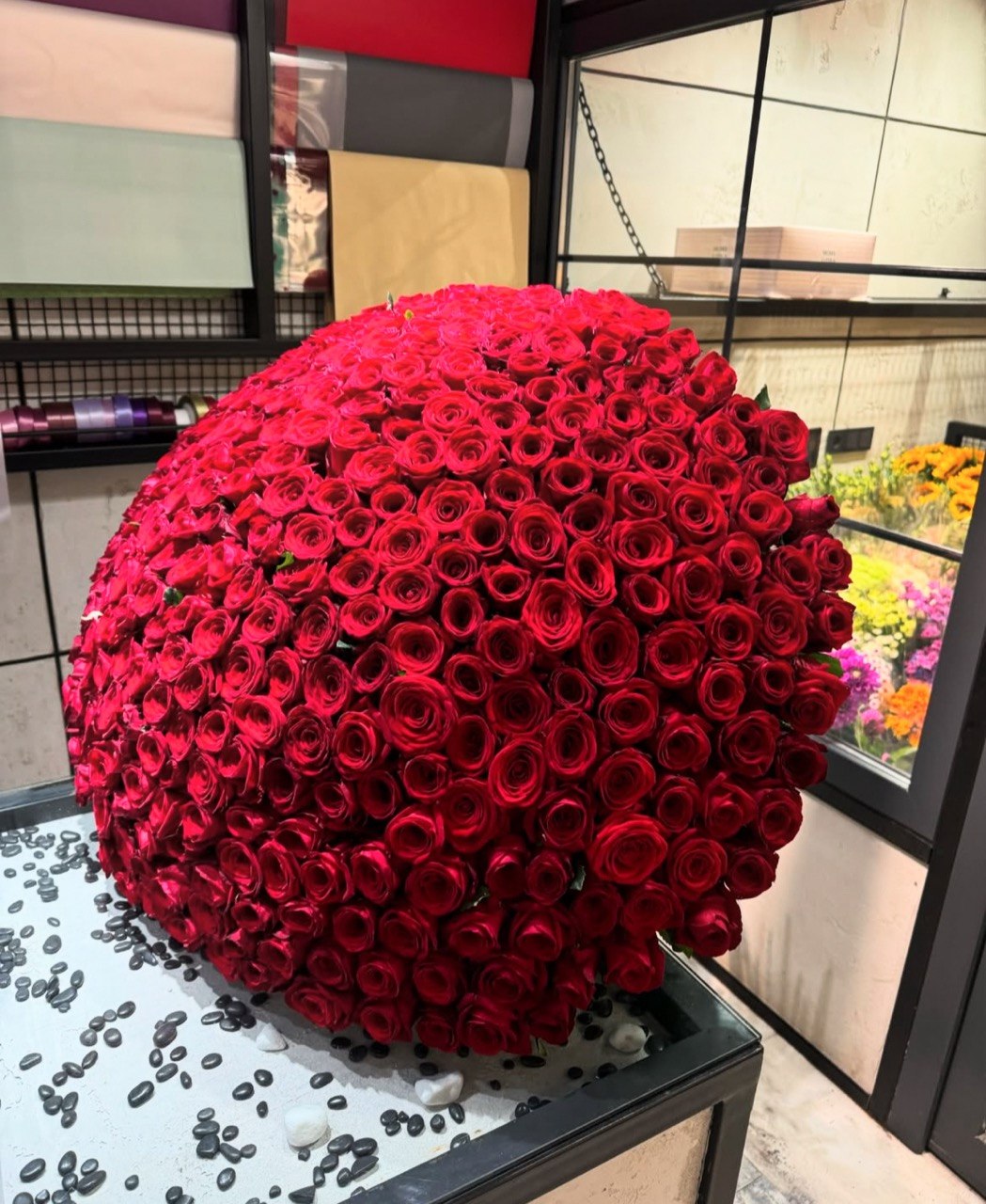 Passion 300 Red Roses