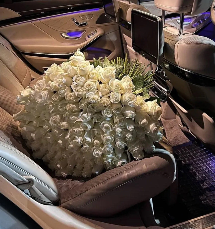 Classic White 150 Roses